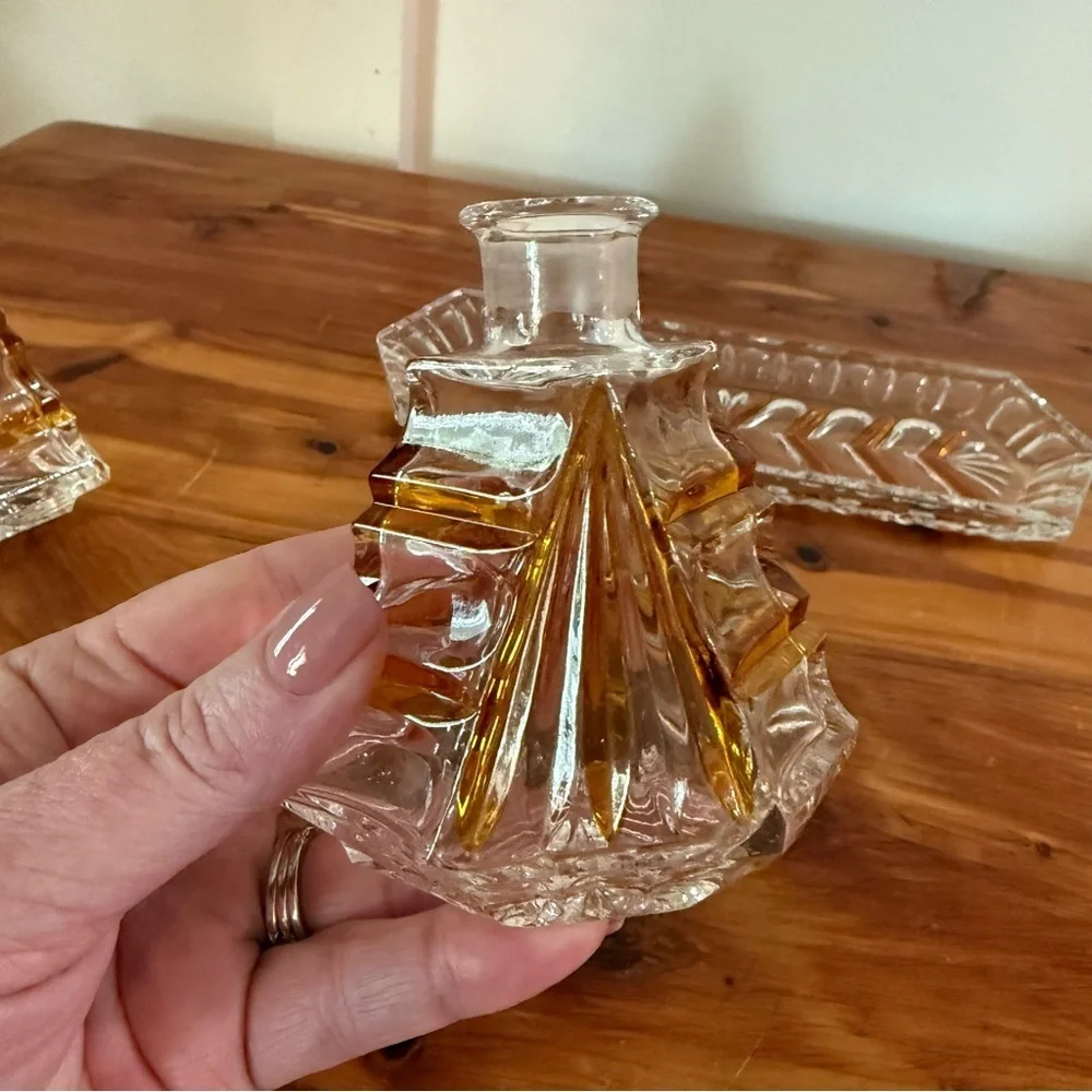 Vintage Ecth Bleikristal Gepresst Amber Clear Perfume Vanity Set w/ Tray